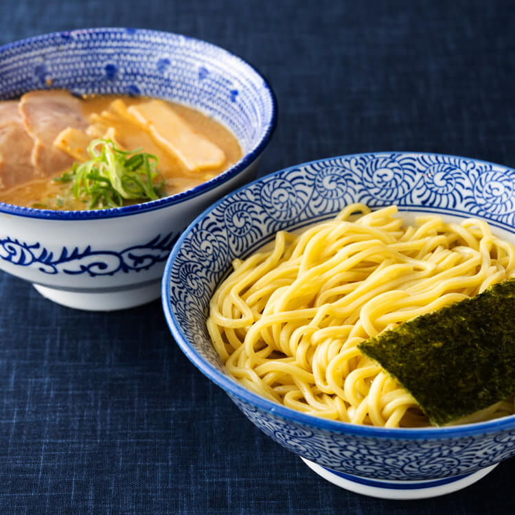 太麺つけそばの写真