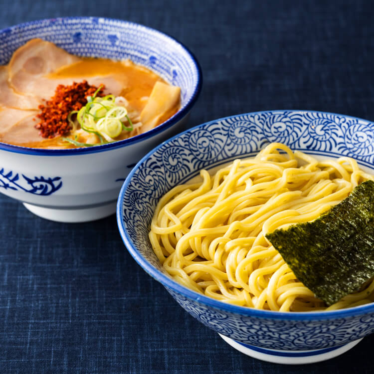 太麺辛つけそばの写真